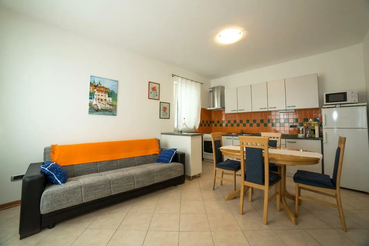 Apartment 오파티아